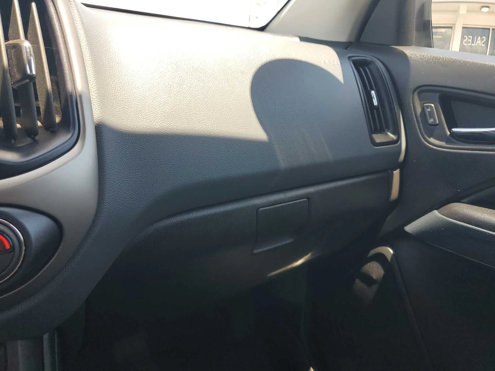 Used 2021 SUMMIT WHITE Chevrolet 4WD Z71 image 24