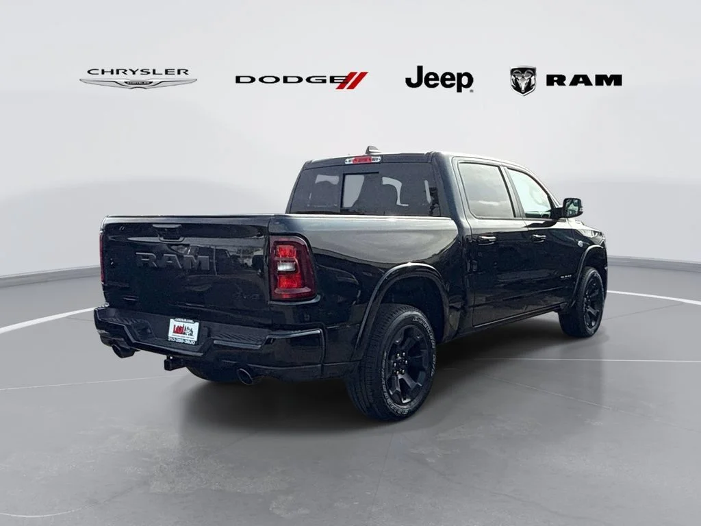 New 2026 Diamond Black Crystal Pearl-Coat Exterior Paint RAM Big Horn/Lone Star image 3