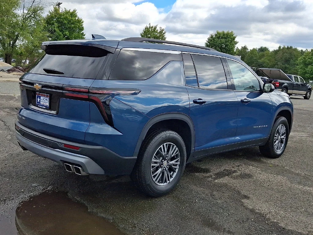 Used 2025 Blue Chevrolet LT image 12