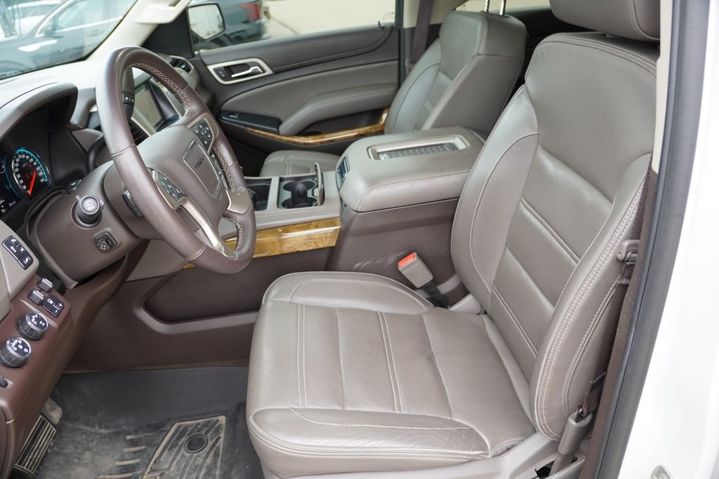 Used 2017 White GMC Denali image 7