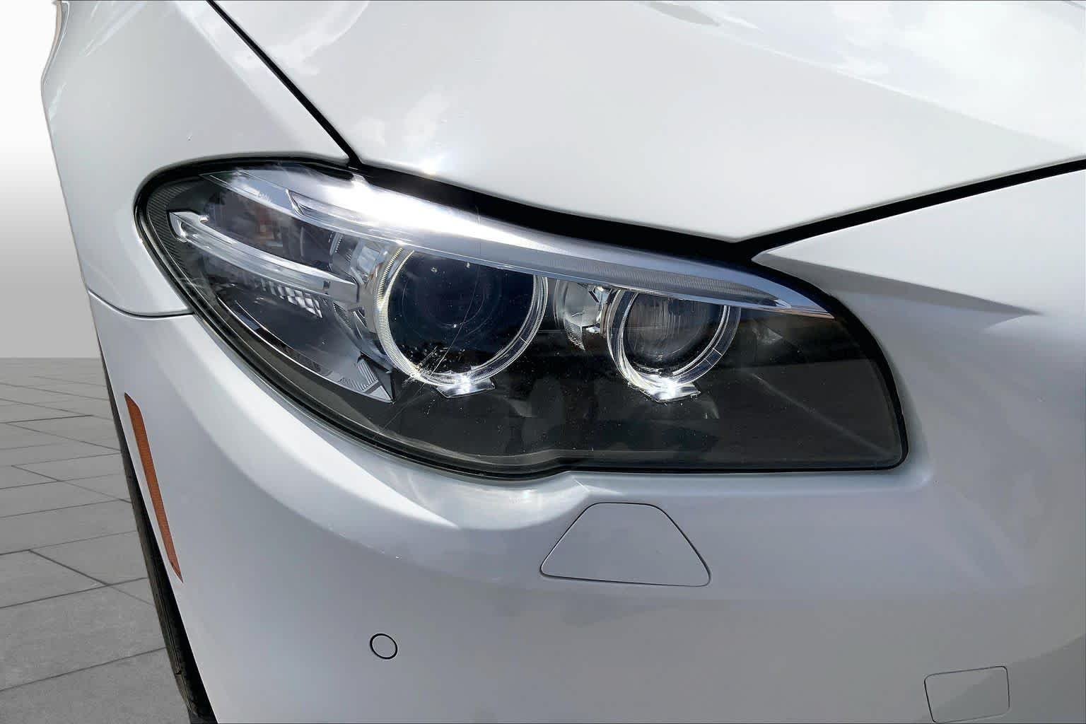 Used 2014 Mineral White Metallic BMW 535i xDrive image 28