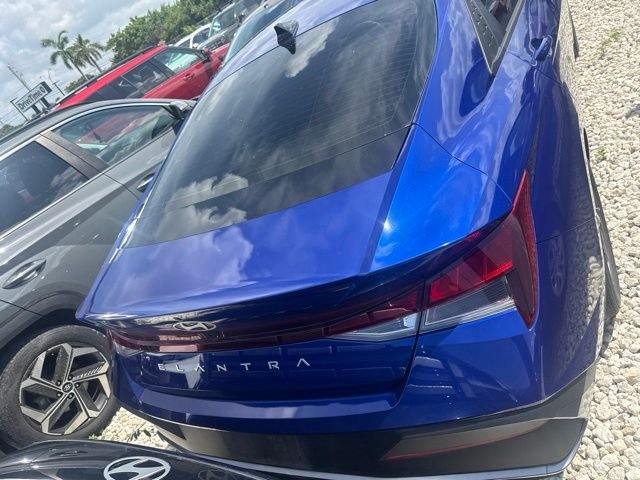 Used 2024 Blue Hyundai SEL image 7