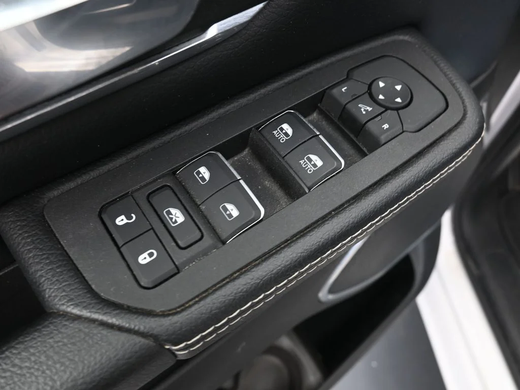 2025 RAM Ram 1500 Pickup Laramie - Photo 12