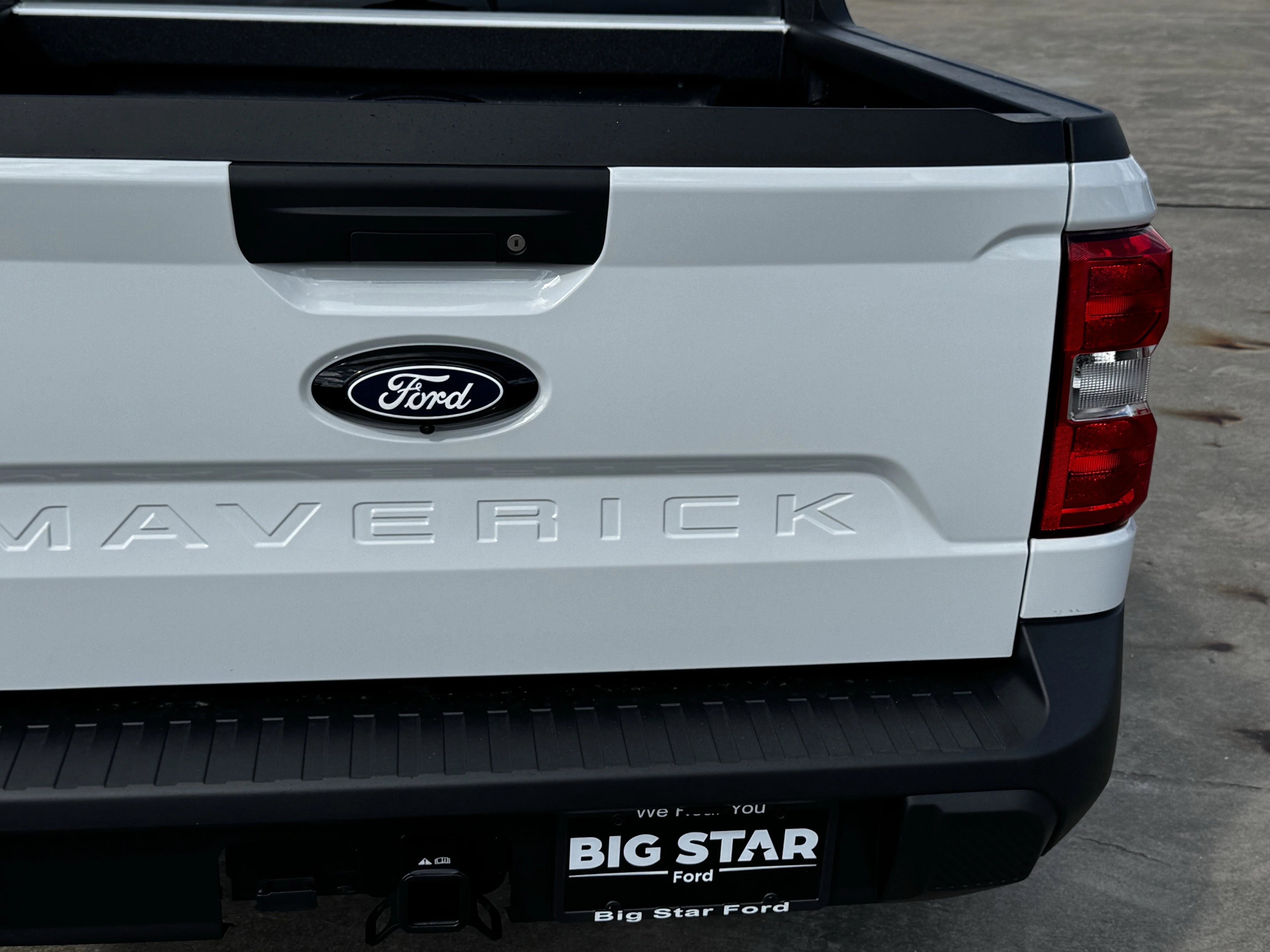 New 2026 Oxford White Ford XL image 9
