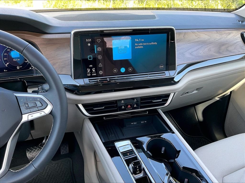 2026 Volkswagen Atlas SE w/Tech - Photo 13