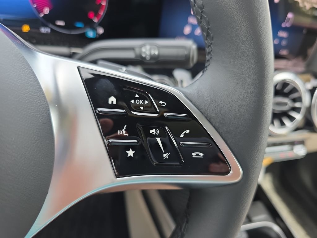 New 2026 Polar White Mercedes-Benz GLA 250 image 22