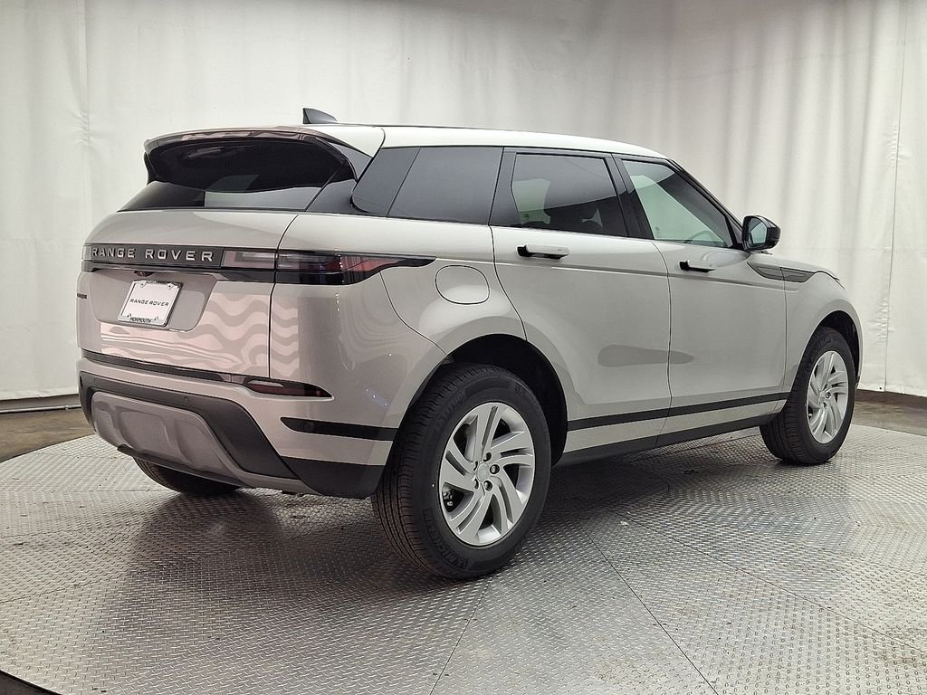 New 2026 Seoul Pearl Silver Land Rover S image 3