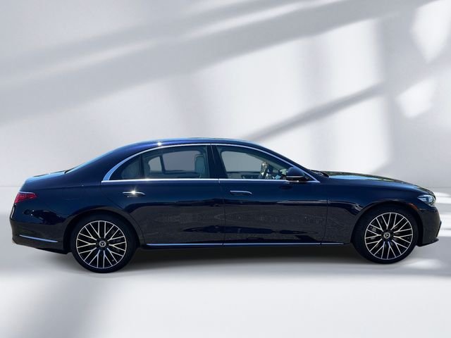 New 2026 Nautical Blue Metallic Mercedes-Benz S 580 image 3