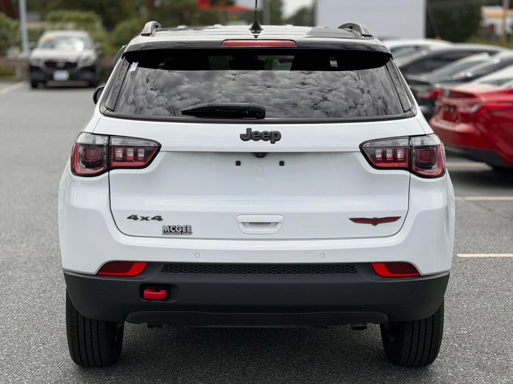 Used 2024 White Jeep Trailhawk image 4