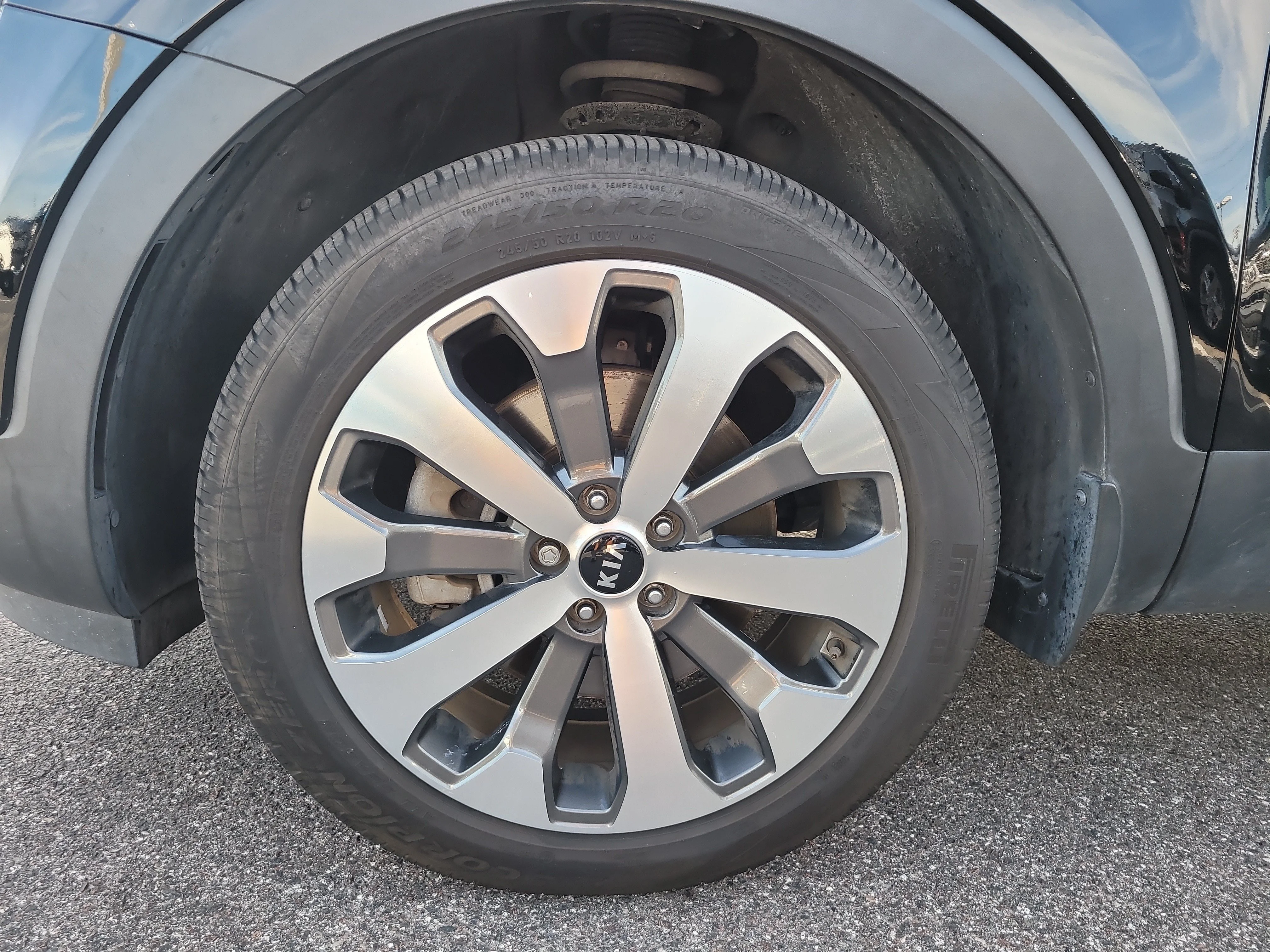 Used 2021 Ebony Black Kia S image 9