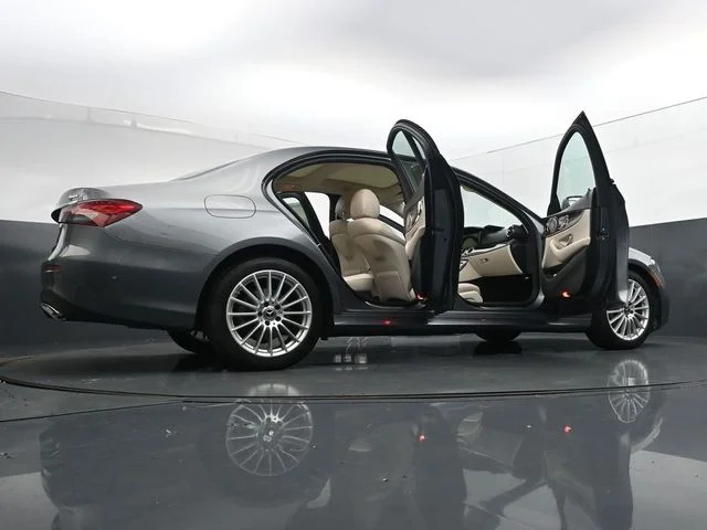 Used 2023  Mercedes-Benz E 350 image 36