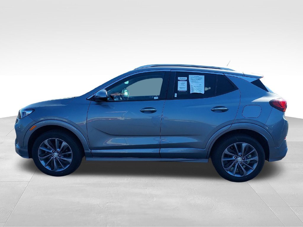 Used 2023 Gray Buick Select image 3