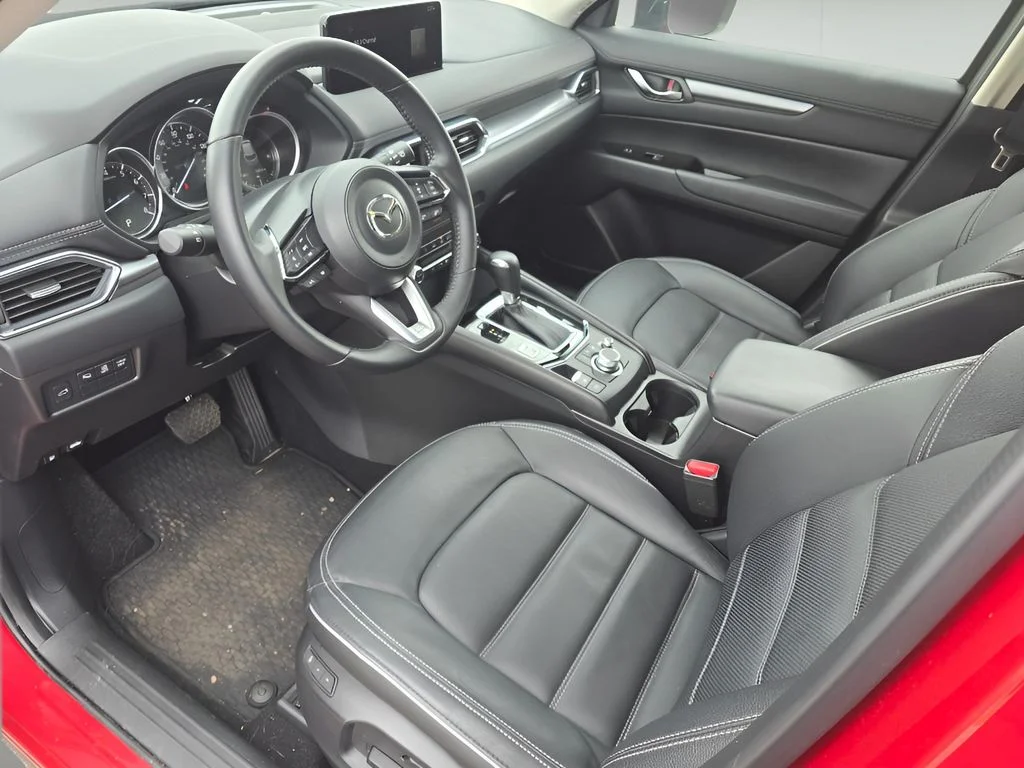 Used 2025 Soul Red Crystal Metallic Mazda 2.5 S Carbon Edition image 10
