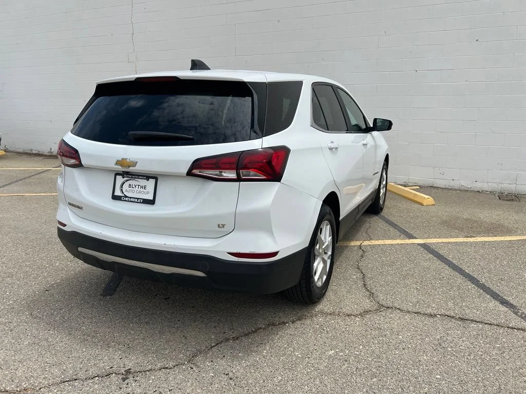 Used 2023 Summit White Chevrolet LT image 6