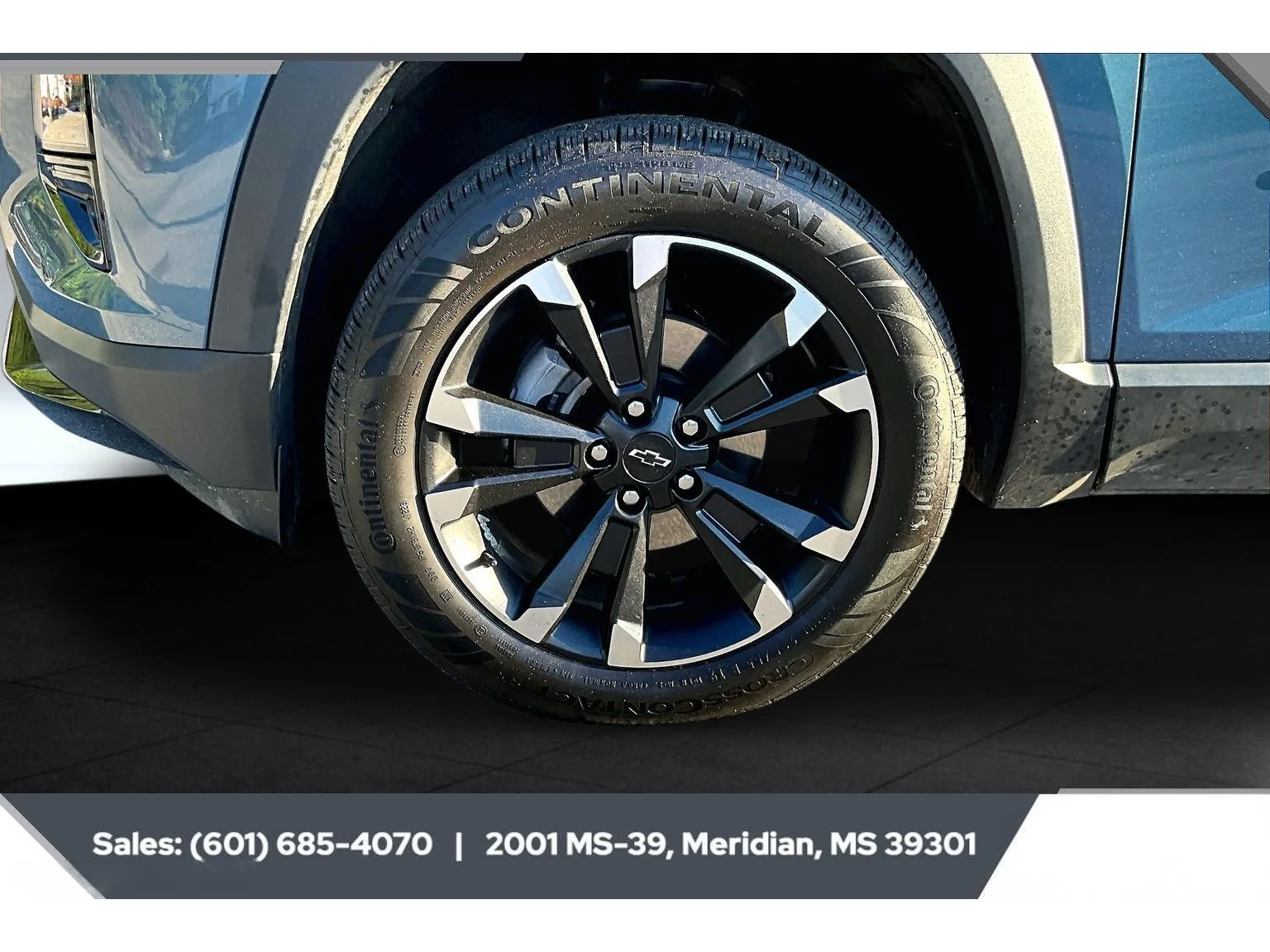Used 2026 LAKESHORE BLUE METALLIC Chevrolet FWD RS image 7