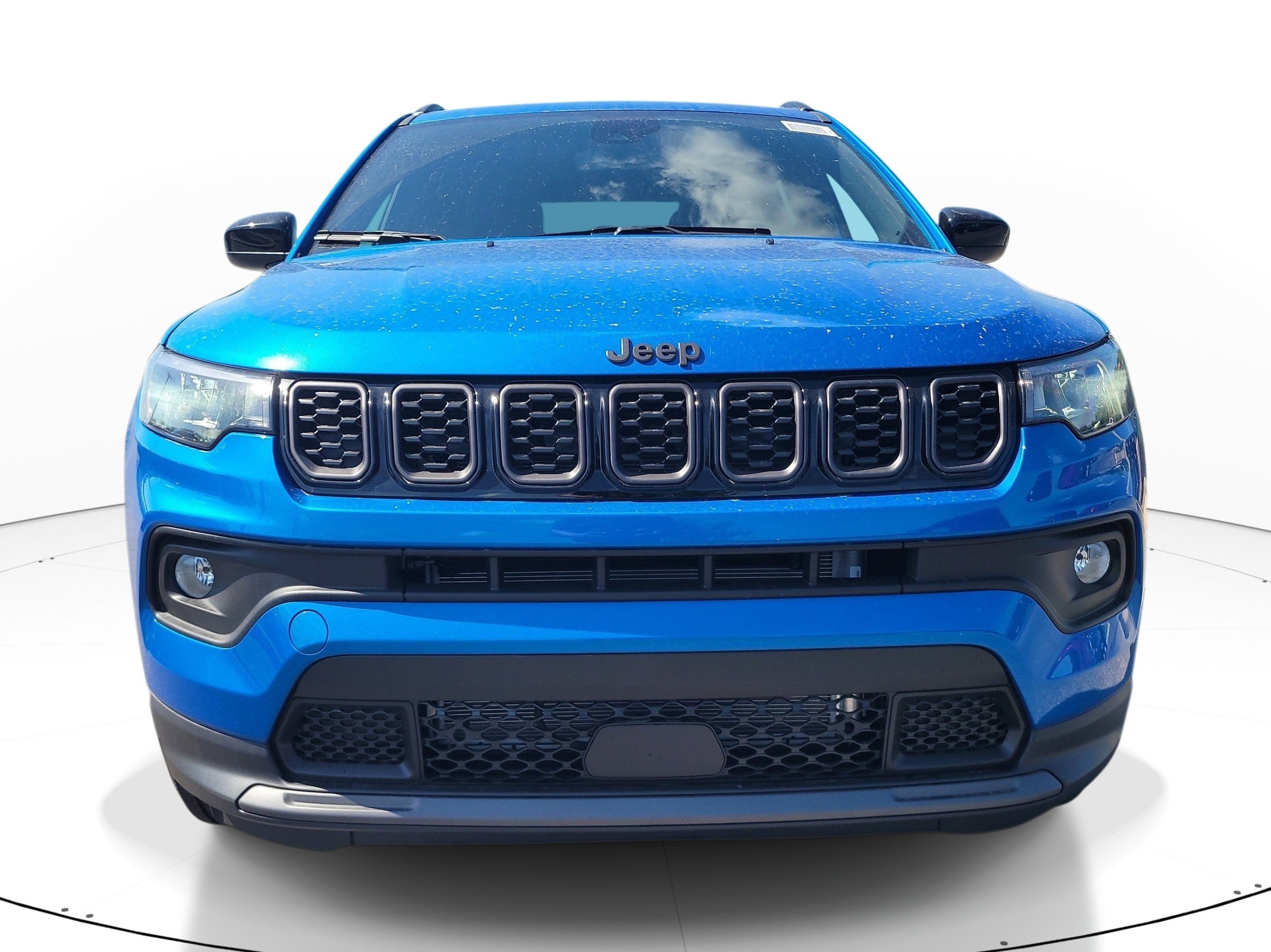 New 2026 Hydro Blue Pearl-Coat Exterior Paint Jeep Latitude Altitude image 3