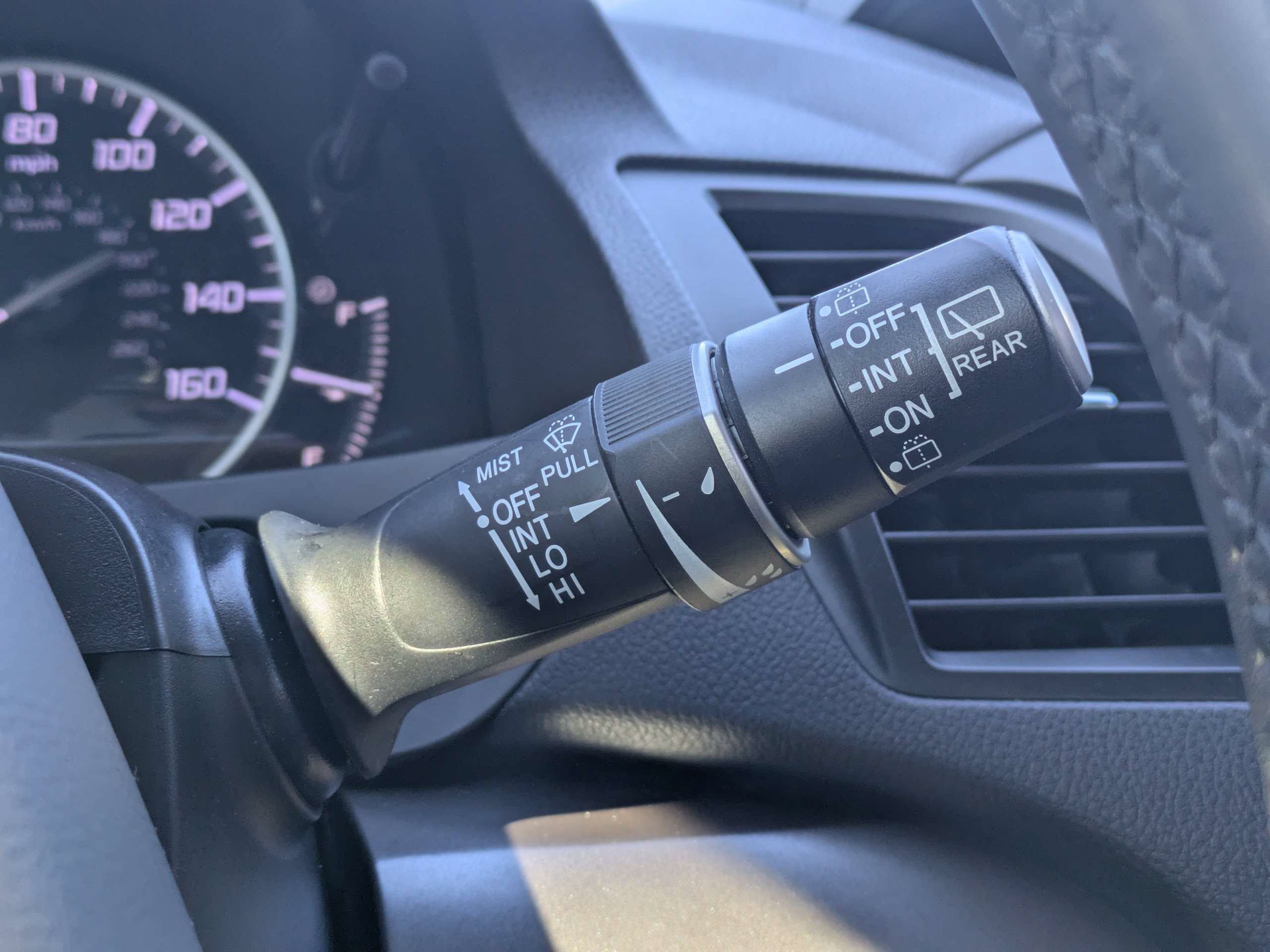 Used 2018 White Diamond Pearl Acura RDX image 63