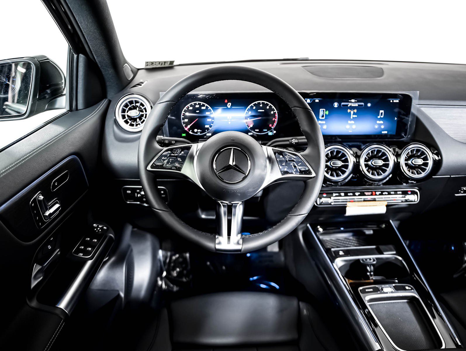 New 2026 Night Black Mercedes-Benz GLA 250 image 14