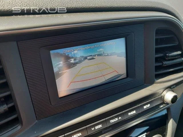 Used 2019 Machine Gray Hyundai SE image 21
