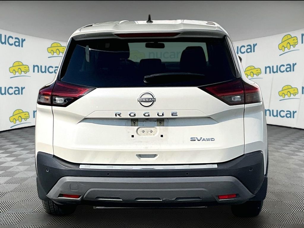 Used 2023 Pearl White Tricoat Nissan SV image 5