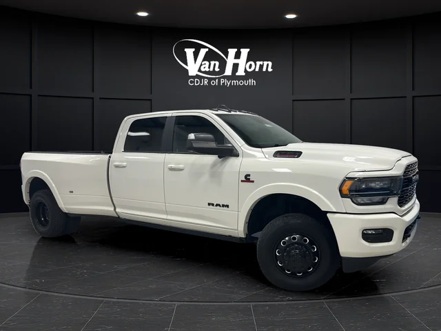2022 RAM 3500 Limited 4X4 Crew Cab LWB's photo