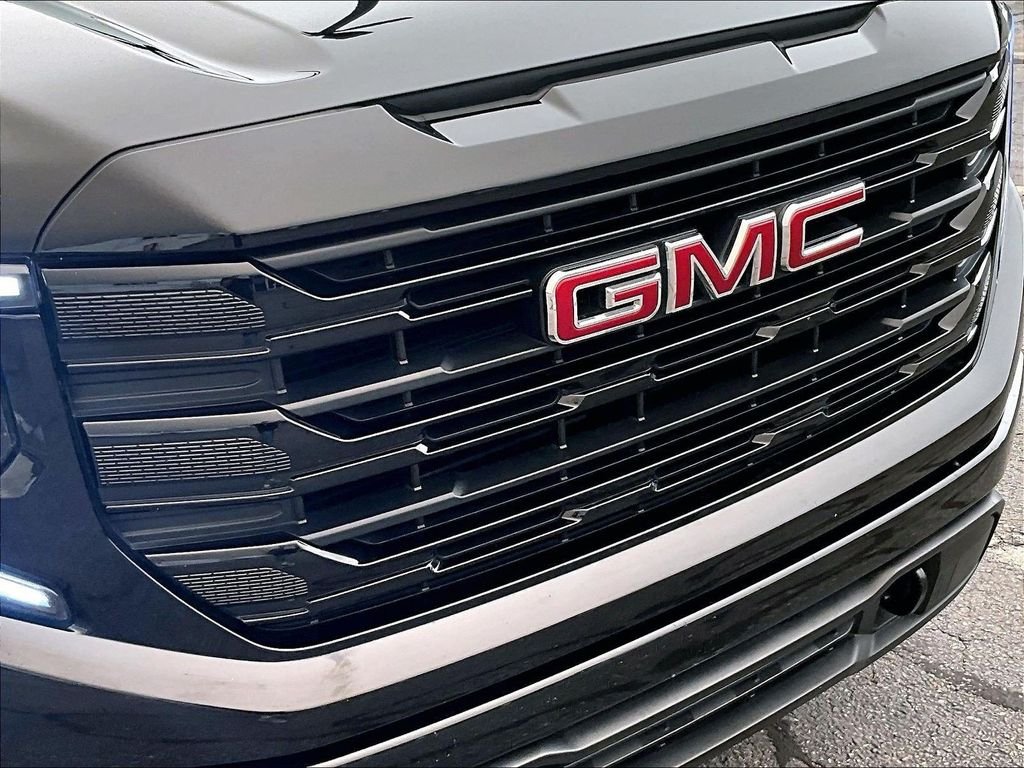 Used 2024 Black GMC Elevation image 30
