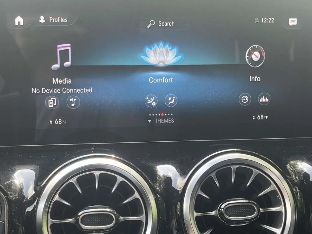 Certified Used 2023 Polar White Mercedes-Benz GLA 250 image 25