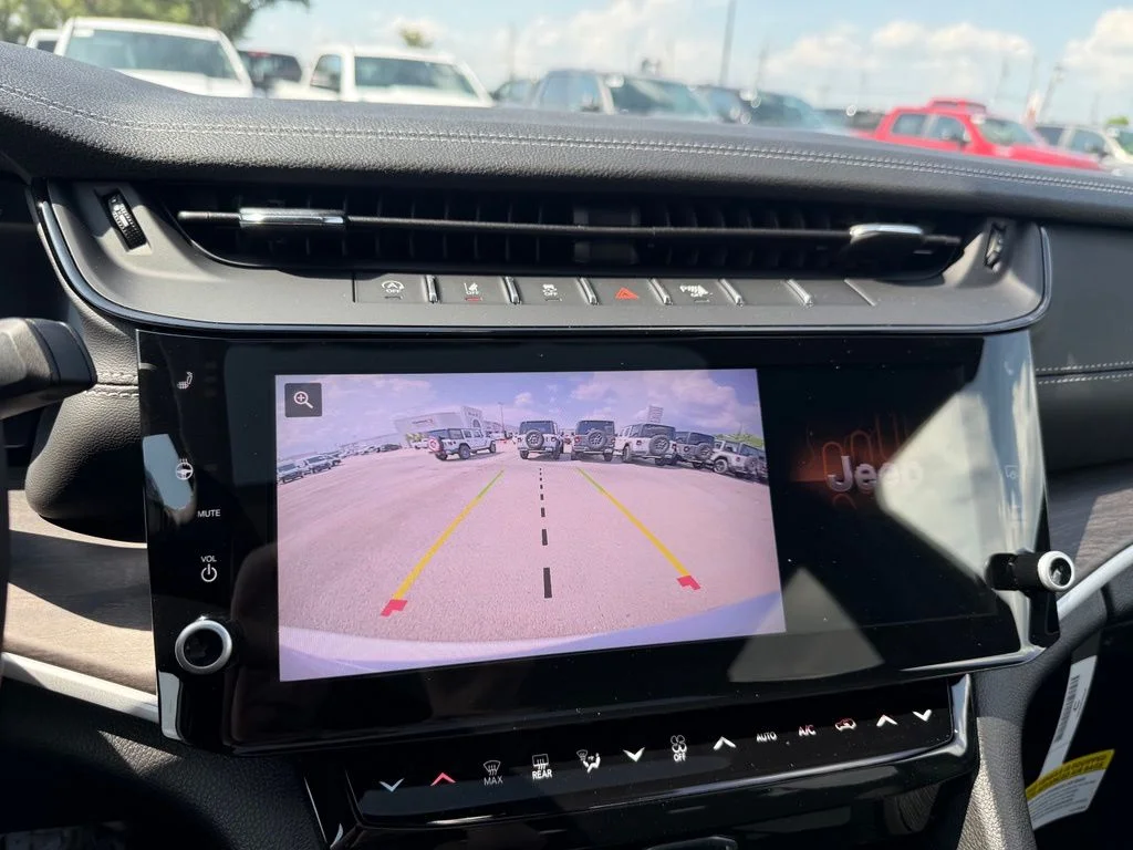 Used 2026 Black Jeep Altitude image 17