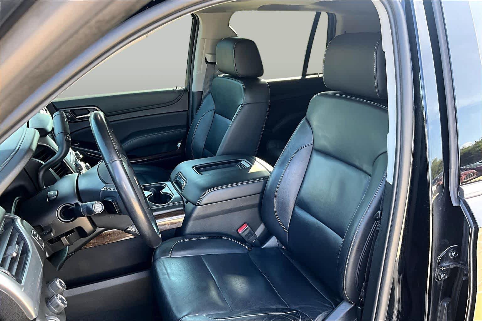 Used 2019 Black Chevrolet LT image 8