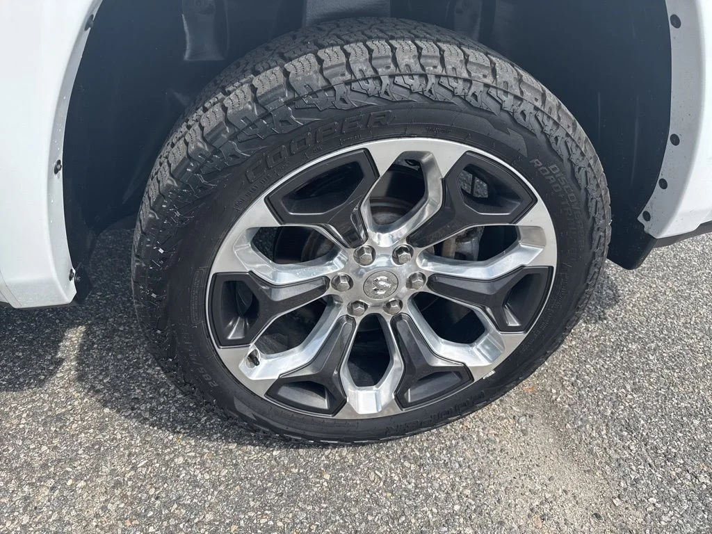 Used 2022 White Ram Limited image 10