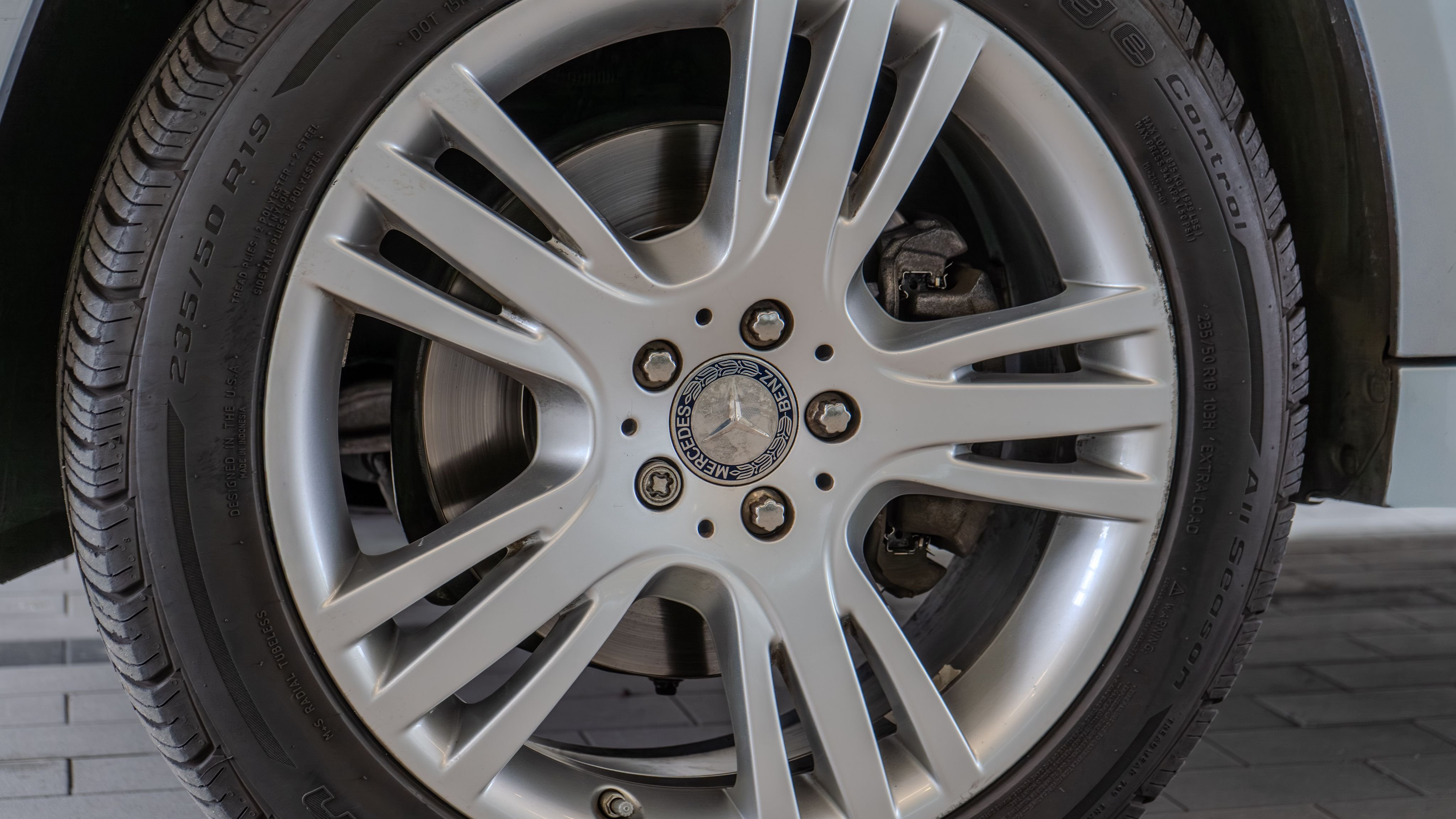 Used 2015 Diamond Silver Mercedes-Benz GLK 250 image 31