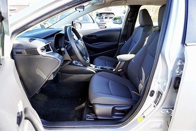 Used 2022 Silver Toyota LE image 13