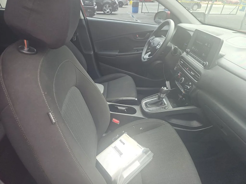 Used 2022 Red Hyundai SEL image 2