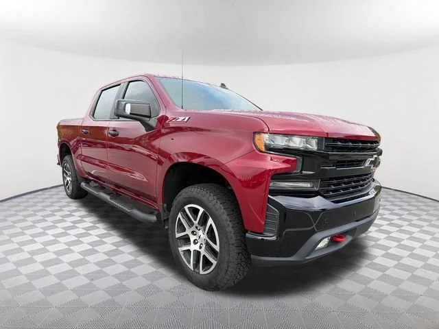 Used 2020 CAJUN RED TINTCOAT Chevrolet LT Trail Boss image 3