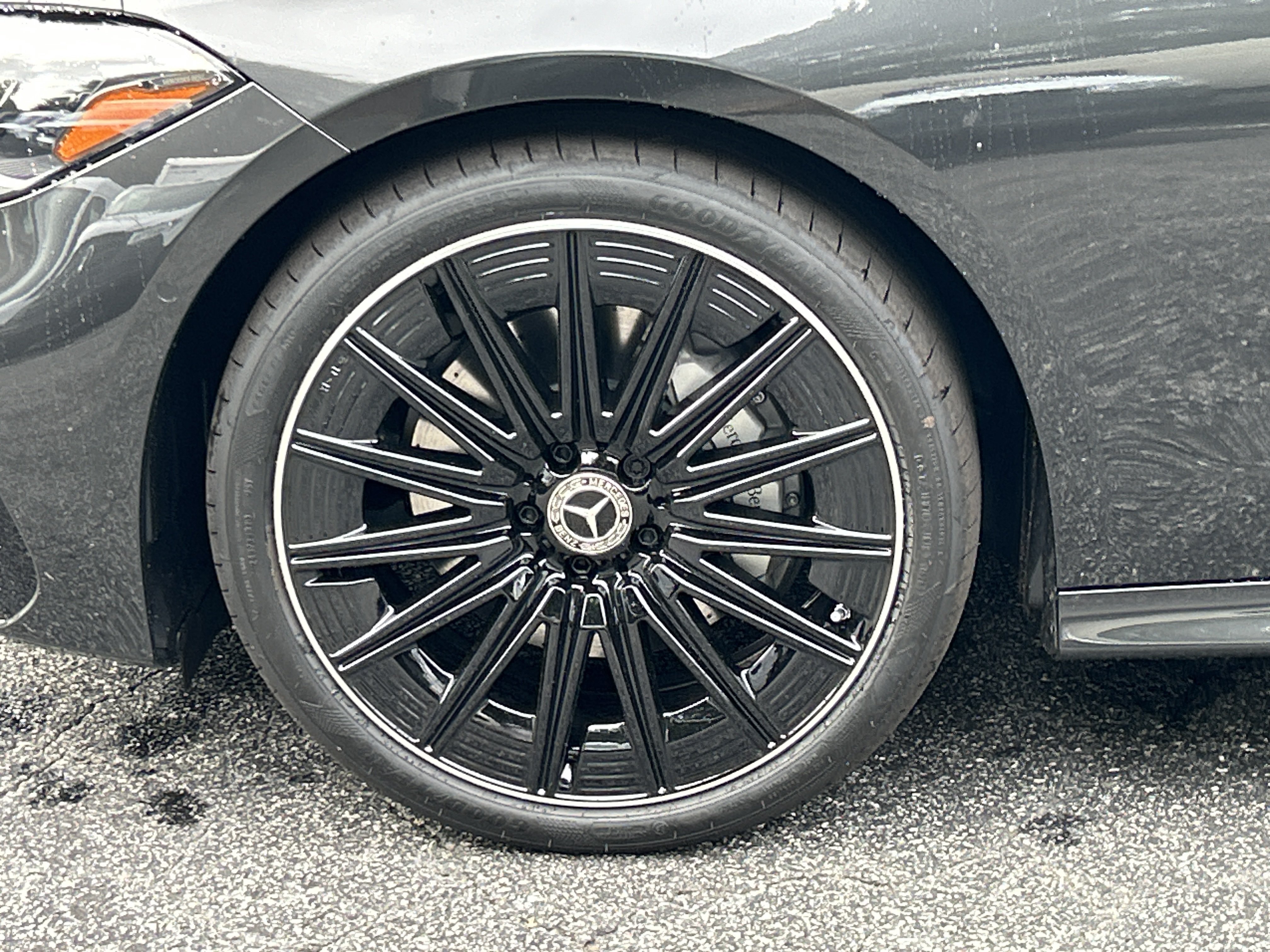 New 2026 Graphite Grey Metallic Mercedes-Benz CLE 300 4MATIC® Coupe image 14