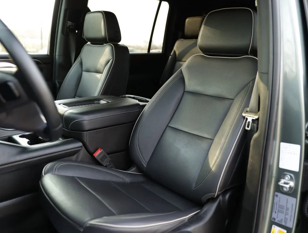 2023 Chevrolet Suburban Premier - Photo 22