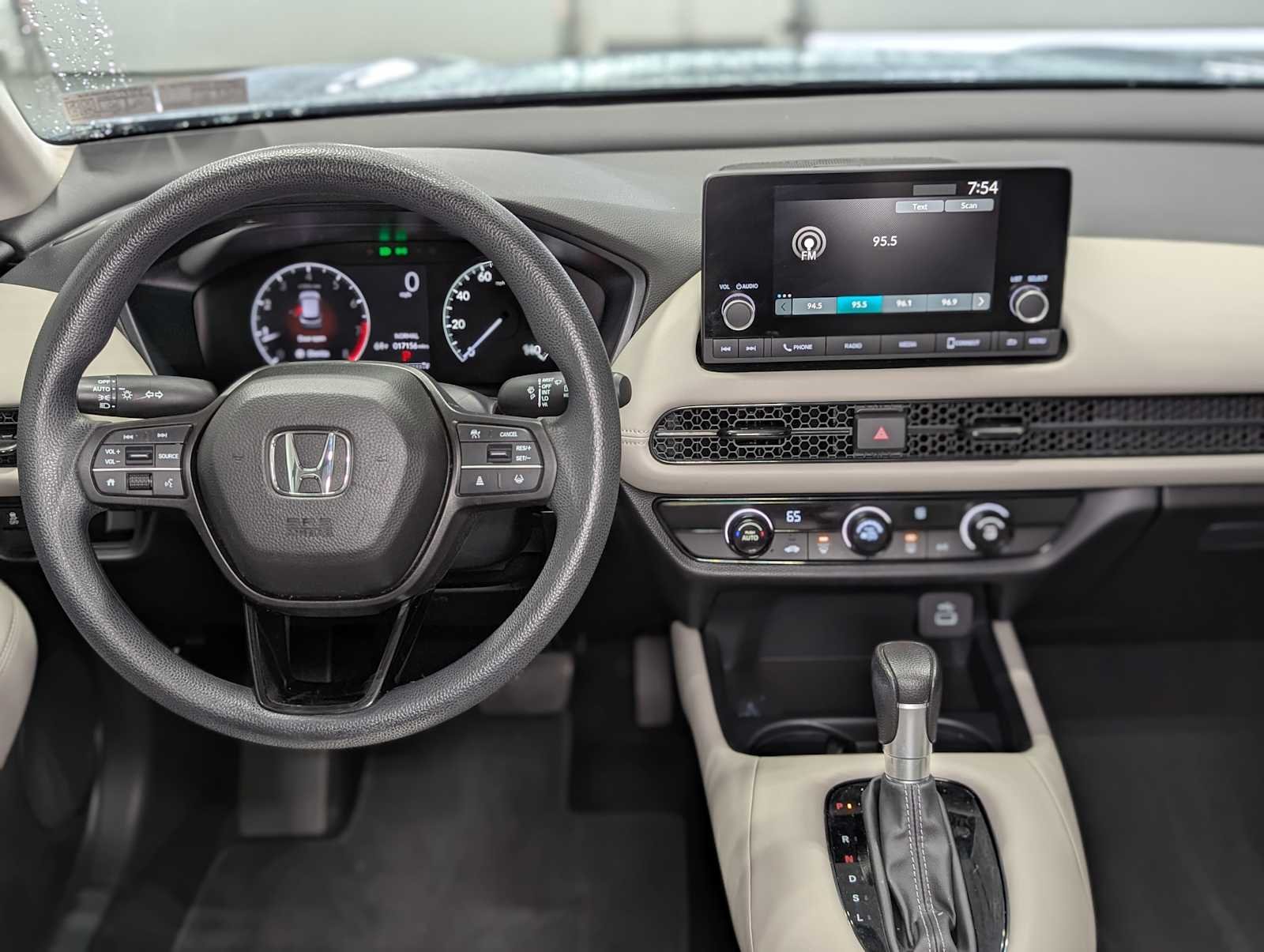 Certified Used 2023 Nordic Forest Pearl Honda LX image 5