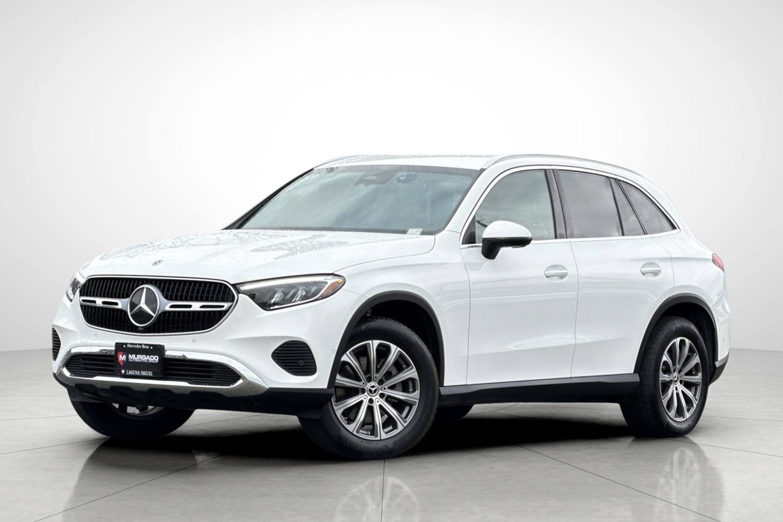 Used 2024 White Mercedes-Benz GLC 300 image 1