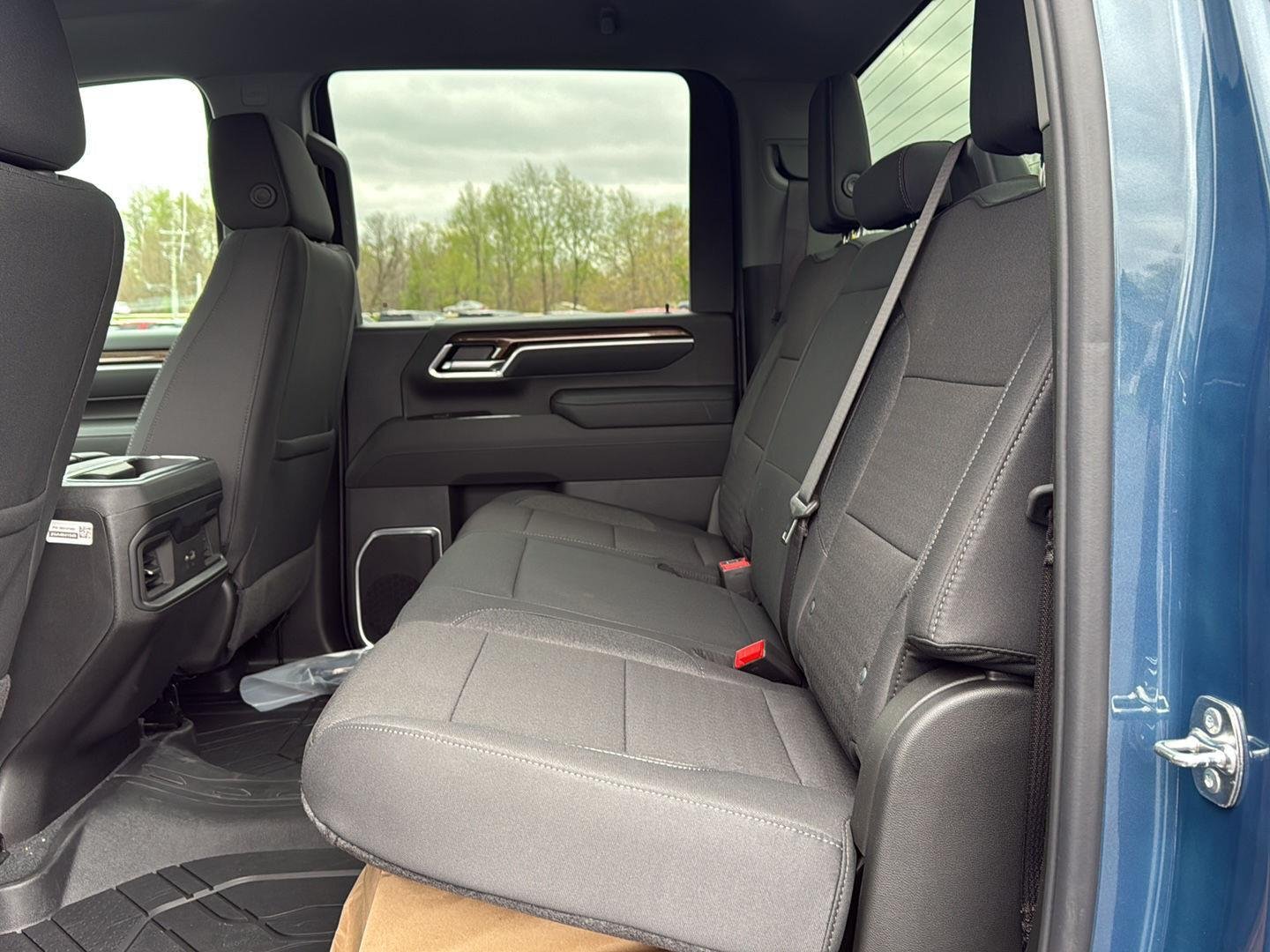 New 2026 Lakeshore Blue Metallic Chevrolet LT image 11