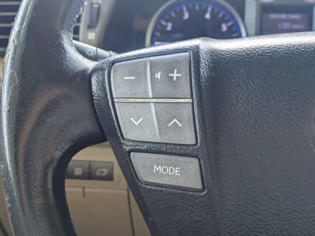 Used 2009 Black Lexus 570 image 26