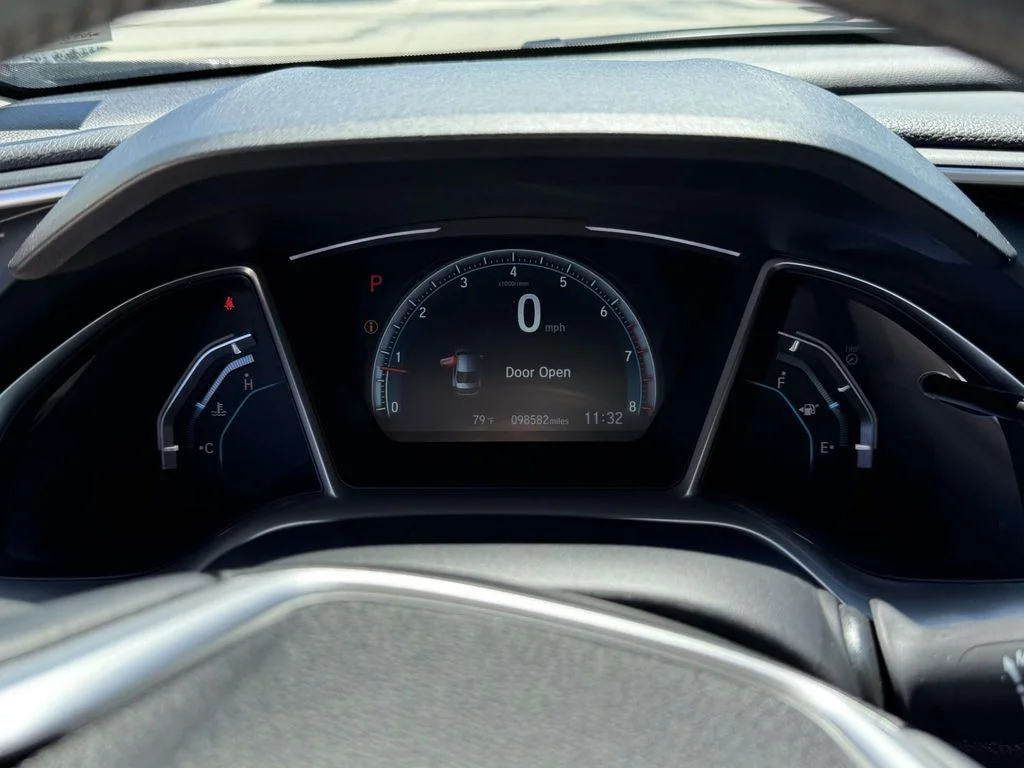 Used 2018 Black Honda EX-L image 27