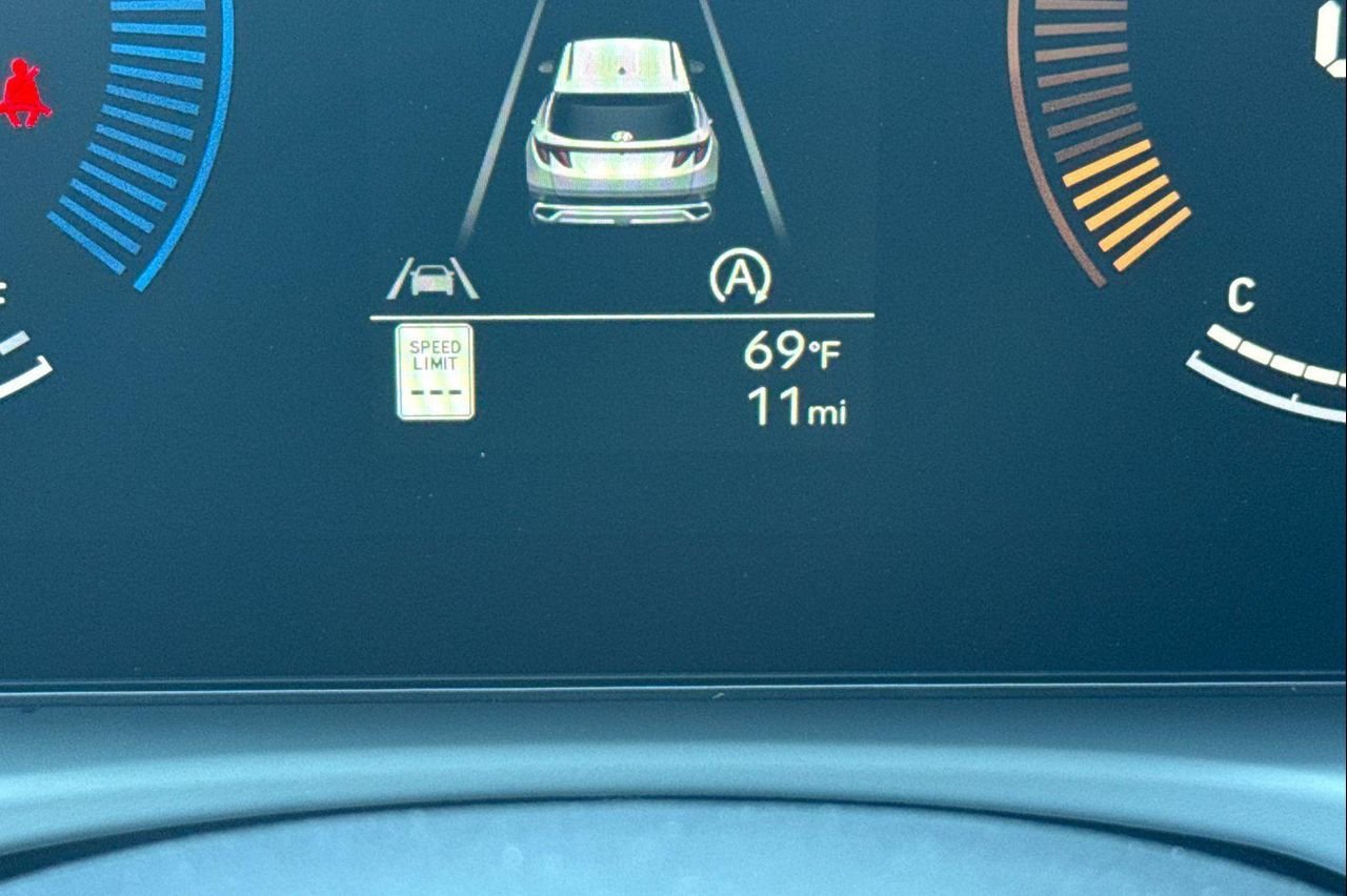 New 2026 Gray Hyundai SE AWD image 33