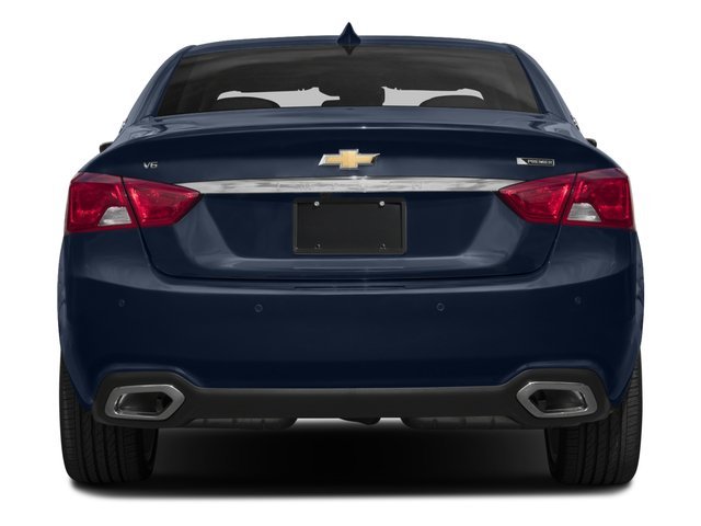 Used 2018 Silver Ice Metallic Chevrolet Premier image 8