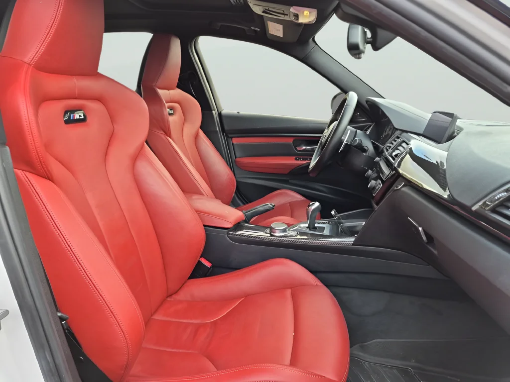 Used 2018 White BMW Base image 34