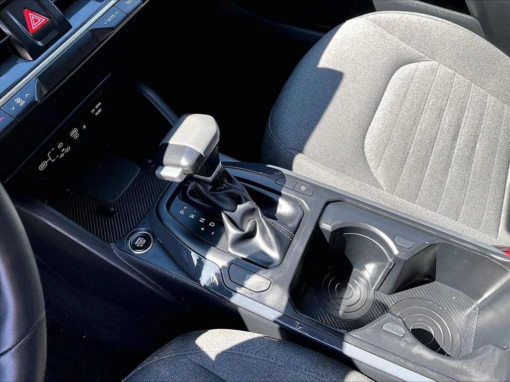 Used 2025 White Kia EX image 16