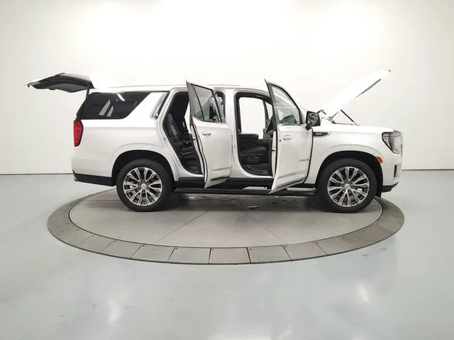 Used 2021 WHITE FROST TRICOAT GMC Denali image 17