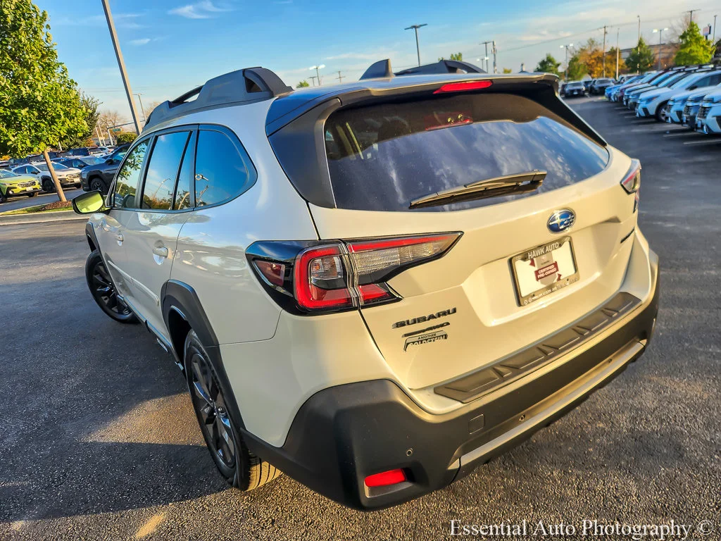 Used 2025 White Subaru Onyx Edition image 6