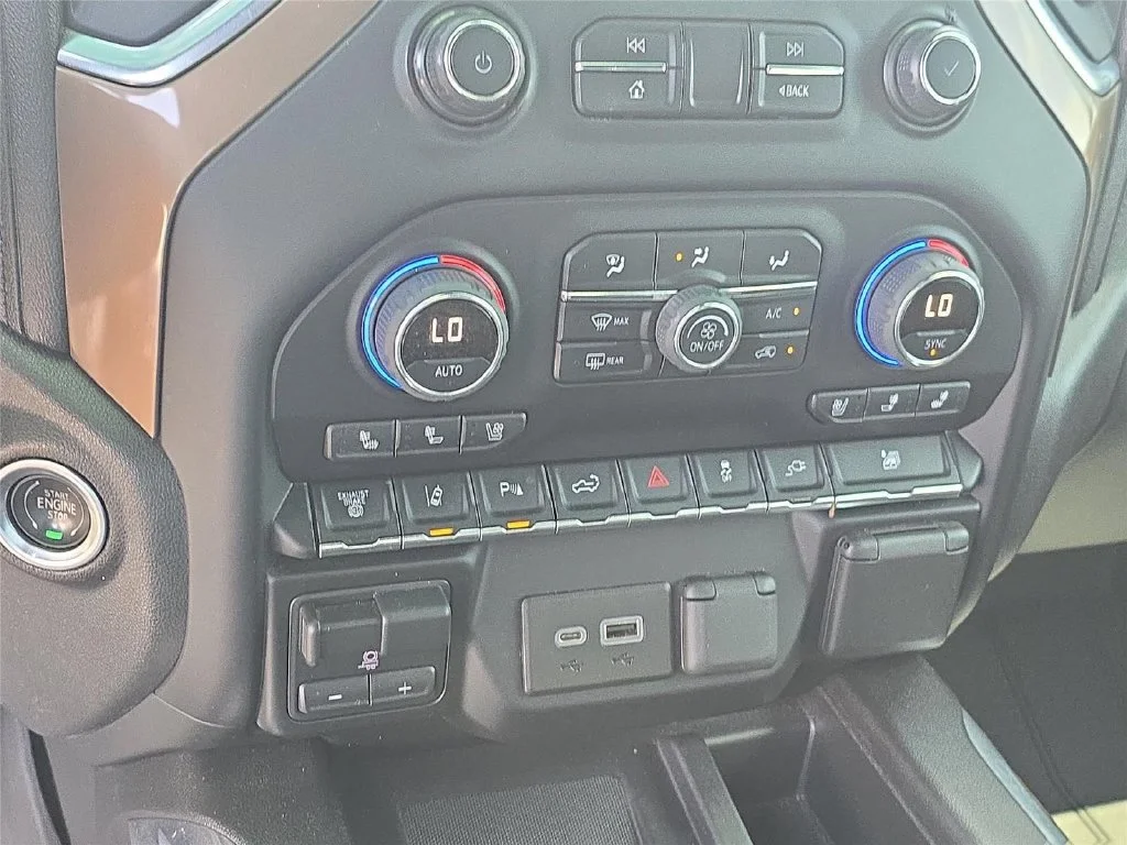 Used 2022 Black Chevrolet High Country image 25