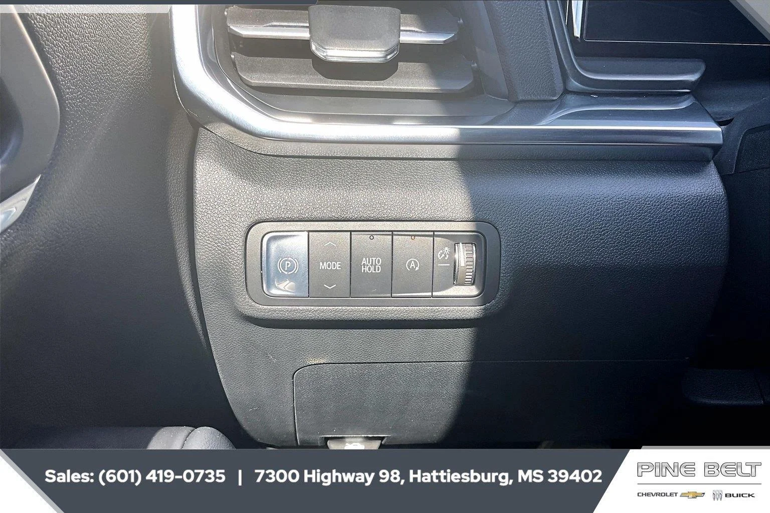 Used 2026 Ebony Twilight Metallic GMC Elevation image 23