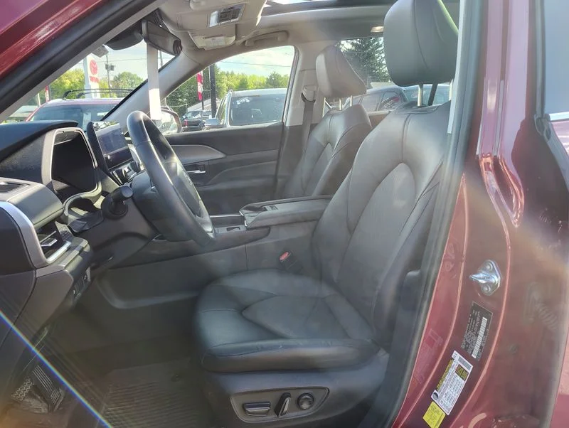 Used 2024 Red Toyota XLE image 9